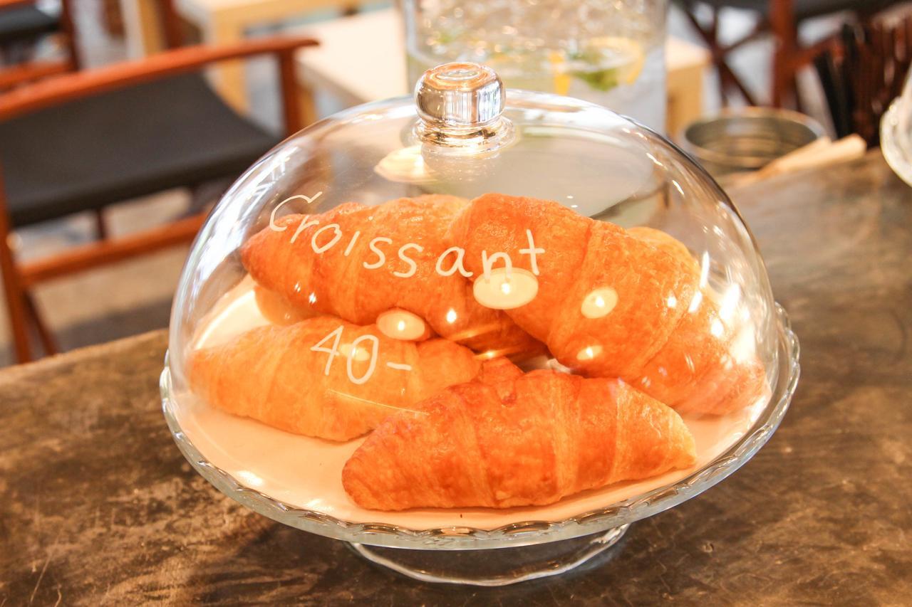 Thonglor Travellers Hostel And Cafe Bangkok Eksteriør billede